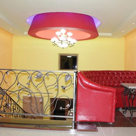 Princ Plaza Hotel Jerevan Pokoj fotografie