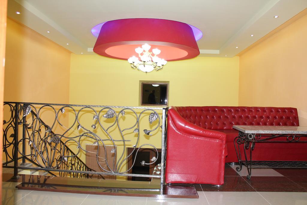 Princ Plaza Hotel Jerevan Pokoj fotografie